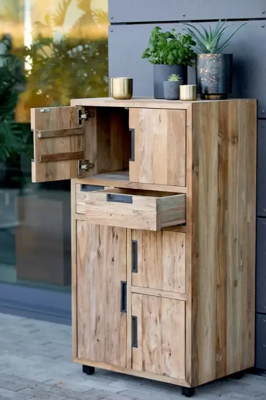 Schrank 13466.. Teakholz ca. 60x110x45cm
