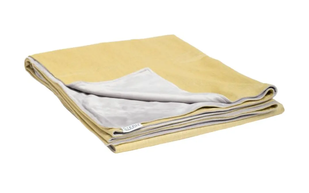 Decke 404005 Gelb, Rückseite hellgrau von Stern 100% Polyacryl, Rückseite 100% Polyester ca. 200x156cm