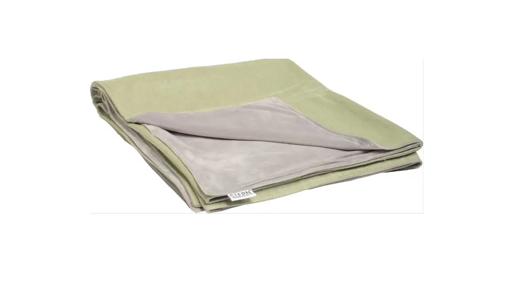 Decke 404003 Farngrün, Rückseite hellgrau von Stern 100% Polyacryl, Rückseite 100% Polyester ca. 200x156cm